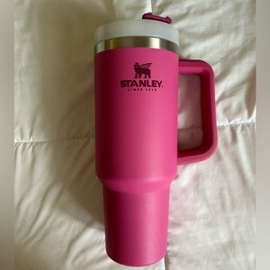 Stanley Cup Quencher H2.0 Hot Pink 40oz